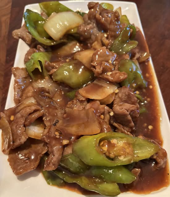 Boeuf au poivre vert épicé / Beef with Spicy Green Pepper 辣青椒牛肉